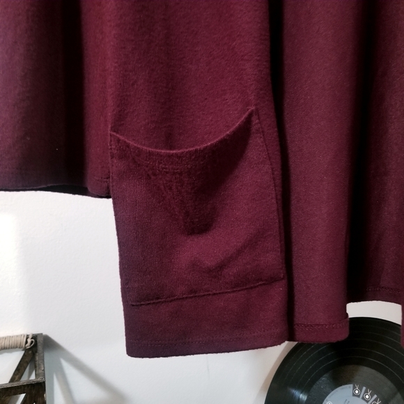 URBAN HERITAGE burgundy cardigan with flared sleeves - Picture 3 of 3